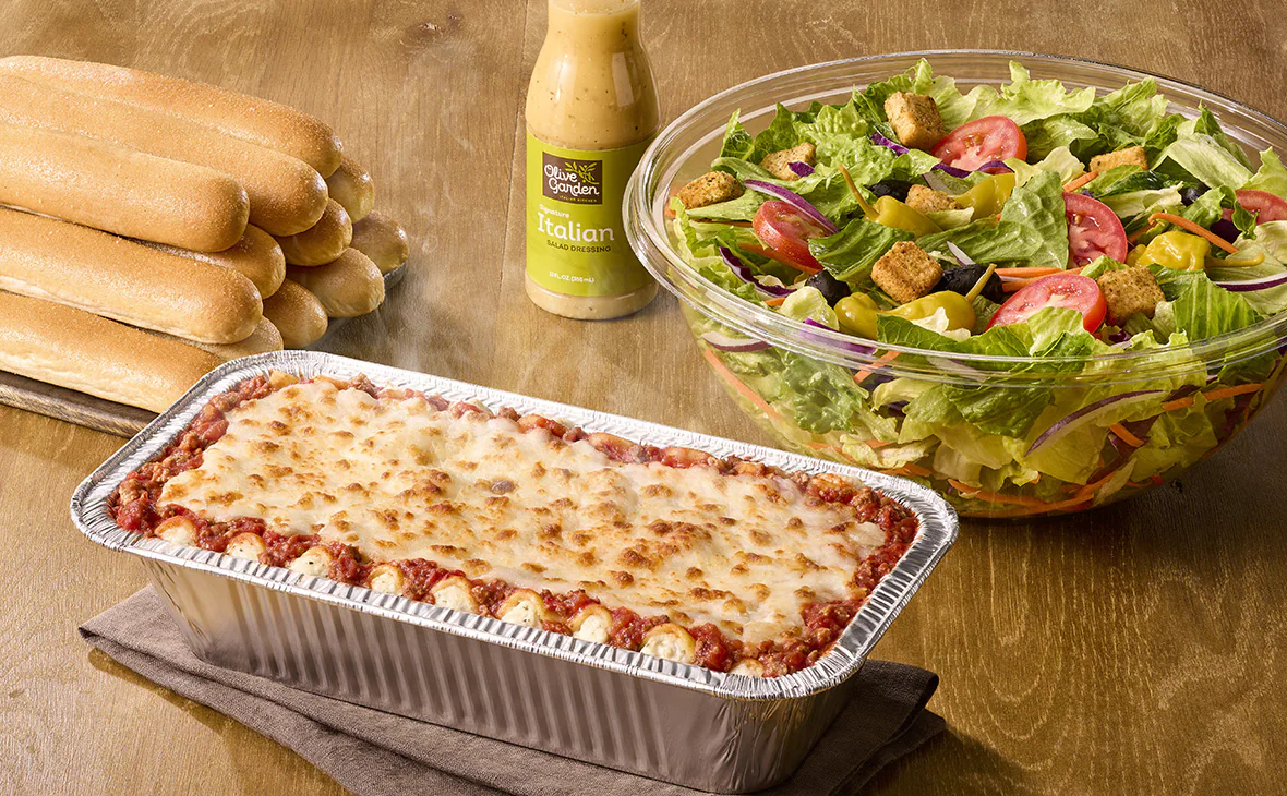 Olive Garden Menu with Prices & Calories 2026 39 Family-Style Lasagna Bundle (Serves 4-6)