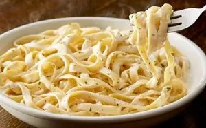 Olive Garden Menu with Prices & Calories 2026 43 Fettuccine Alfredo (V)